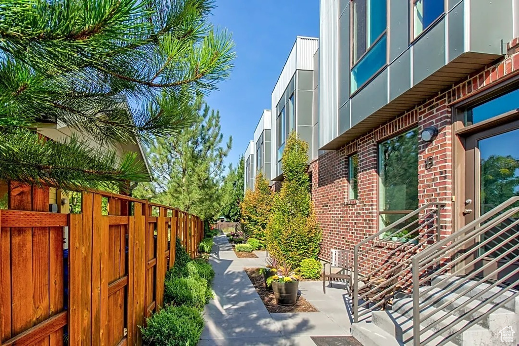 1712 S 900 E Salt Lake City, UT 84105
