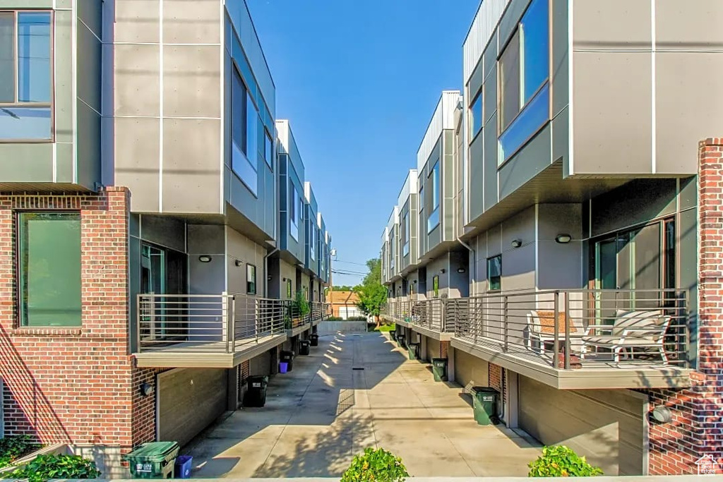 1712 S 900 E Salt Lake City, UT 84105