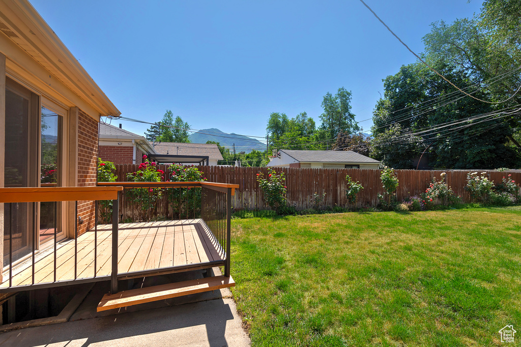2090 E CRYSTAL AVE Salt Lake City, UT 84109