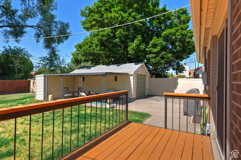 2090 E CRYSTAL AVE Salt Lake City, UT 84109
