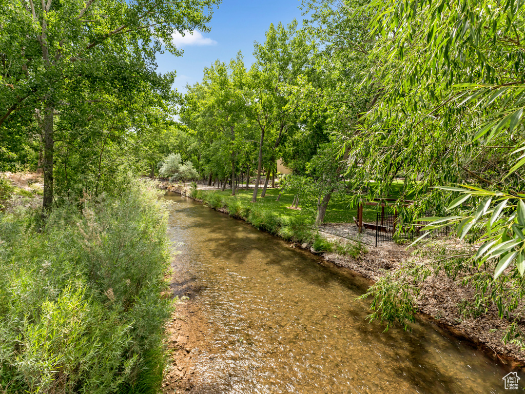 View of property\\\'s community
