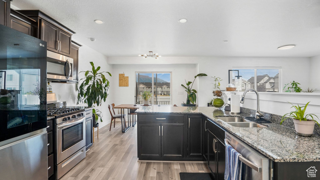 466 S DAY DREAM LN Saratoga Springs, UT 84045
