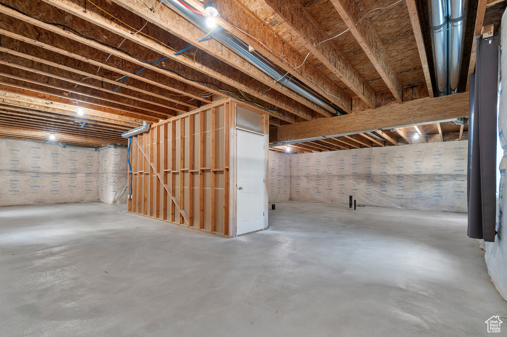 63 N CANYON MAPLE RD Vineyard, UT 84059