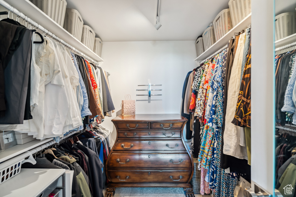 View of walk in closet