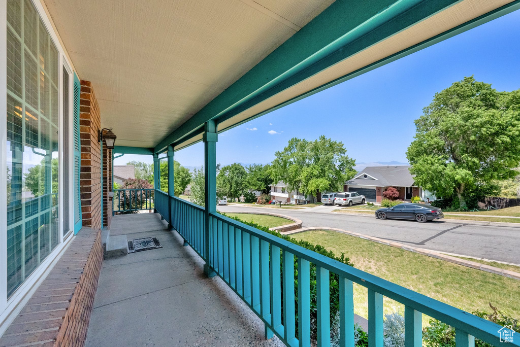 11901 S MAPLE RIDGE RD Sandy, UT 84094