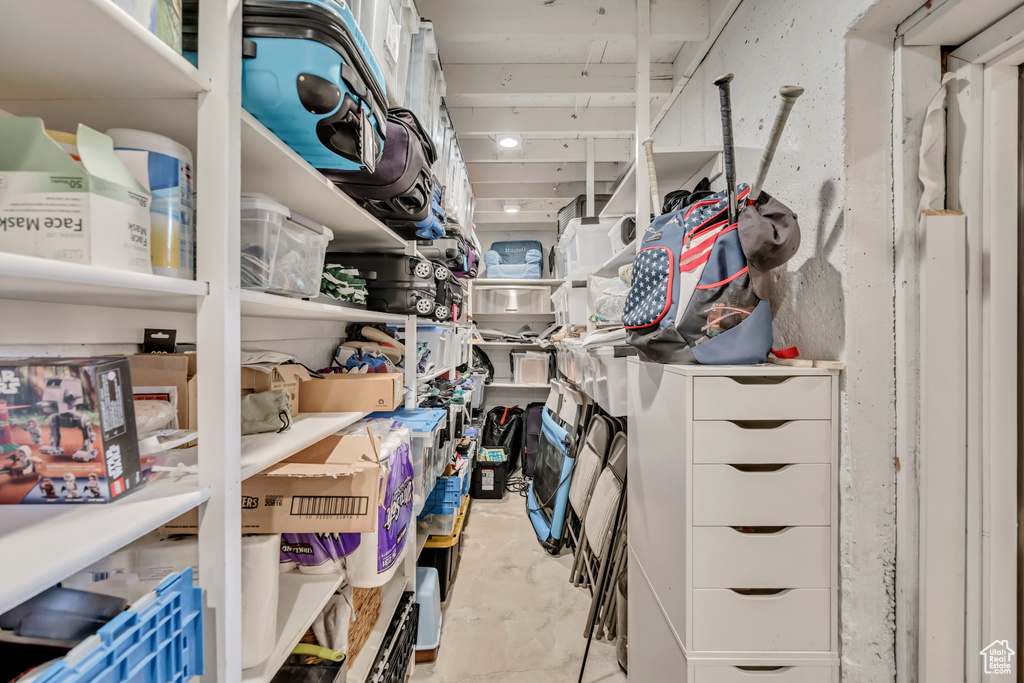 2040 E LAMBOURNE AVE Millcreek, UT 84109