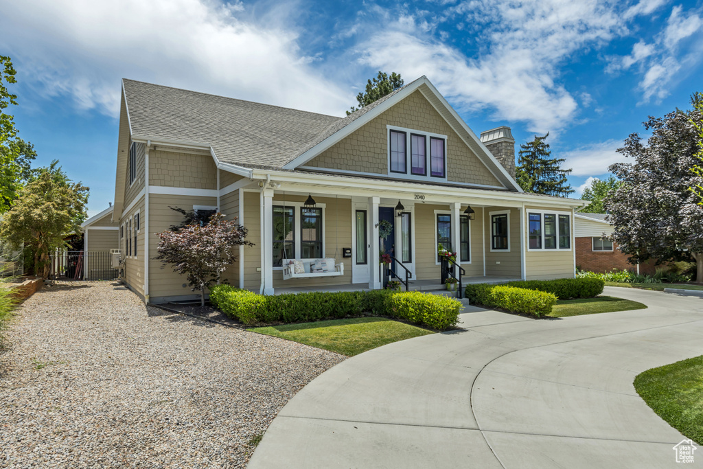 2040 E LAMBOURNE AVE Millcreek, UT 84109