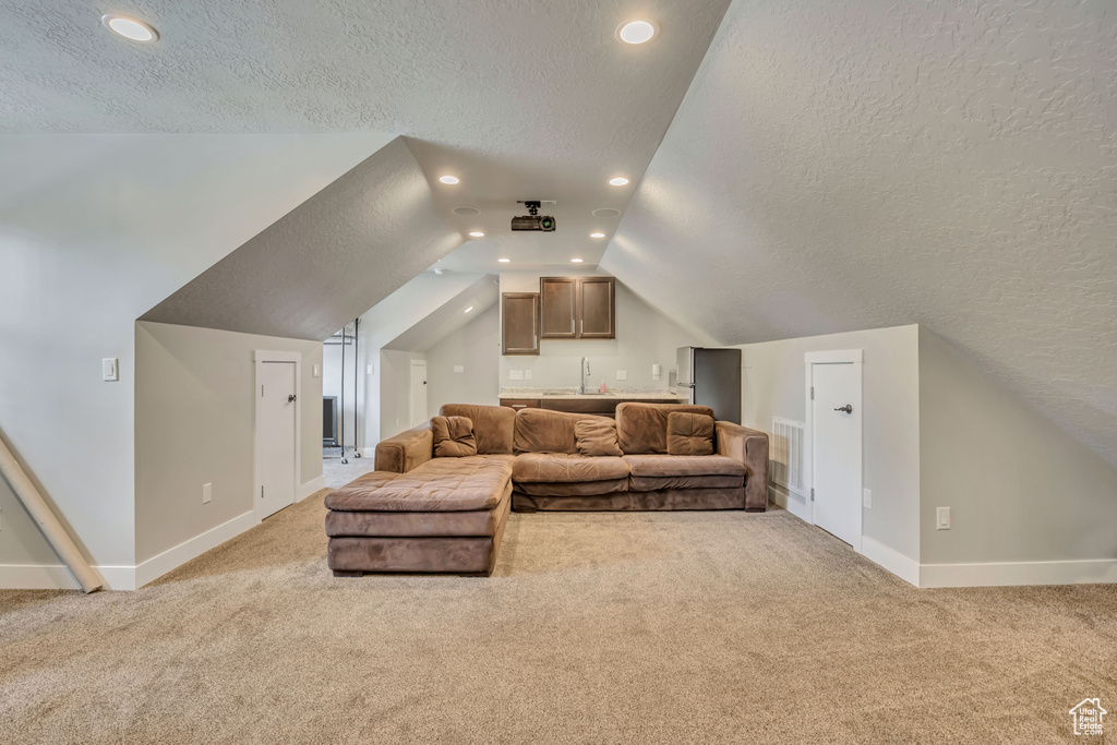 2040 E LAMBOURNE AVE Millcreek, UT 84109