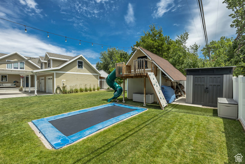 2040 E LAMBOURNE AVE Millcreek, UT 84109