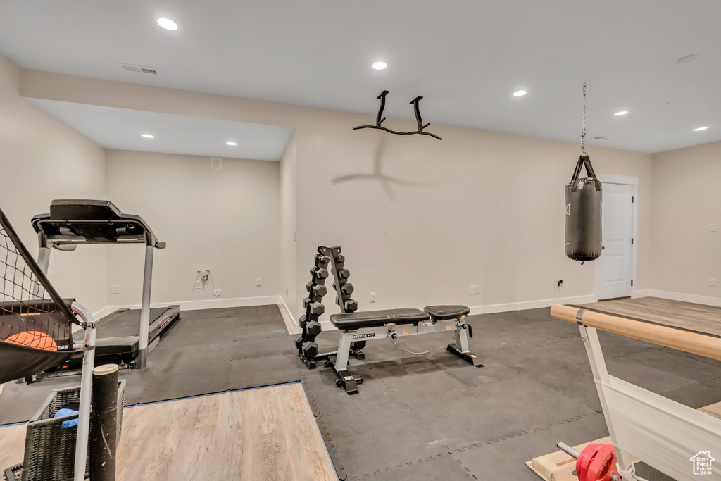 2040 E LAMBOURNE AVE Millcreek, UT 84109