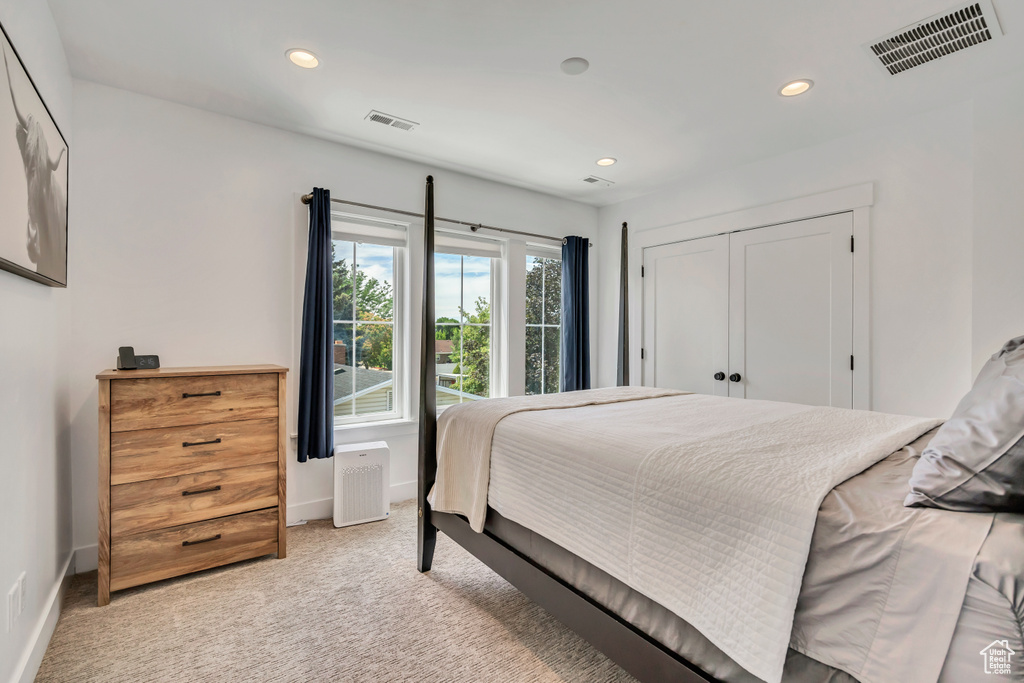 2040 E LAMBOURNE AVE Millcreek, UT 84109