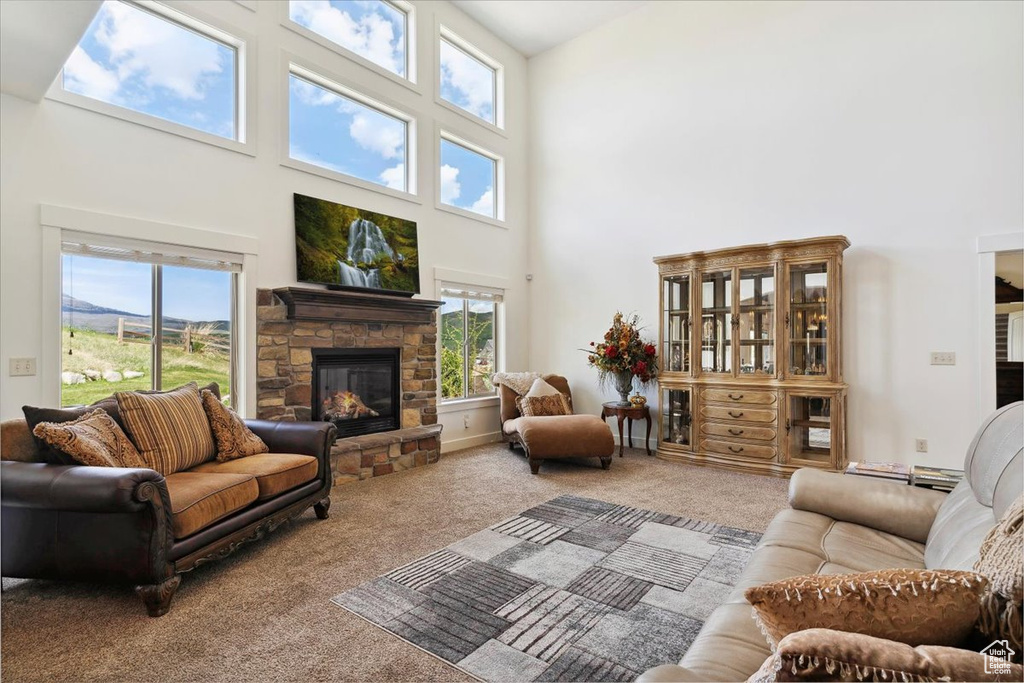 6167 N HIDDEN HILLS DR Mountain Green, UT 84050