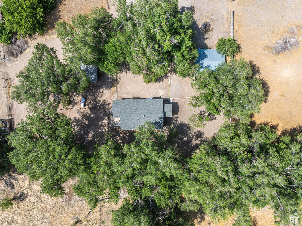 Aerial view of property and surrounding area