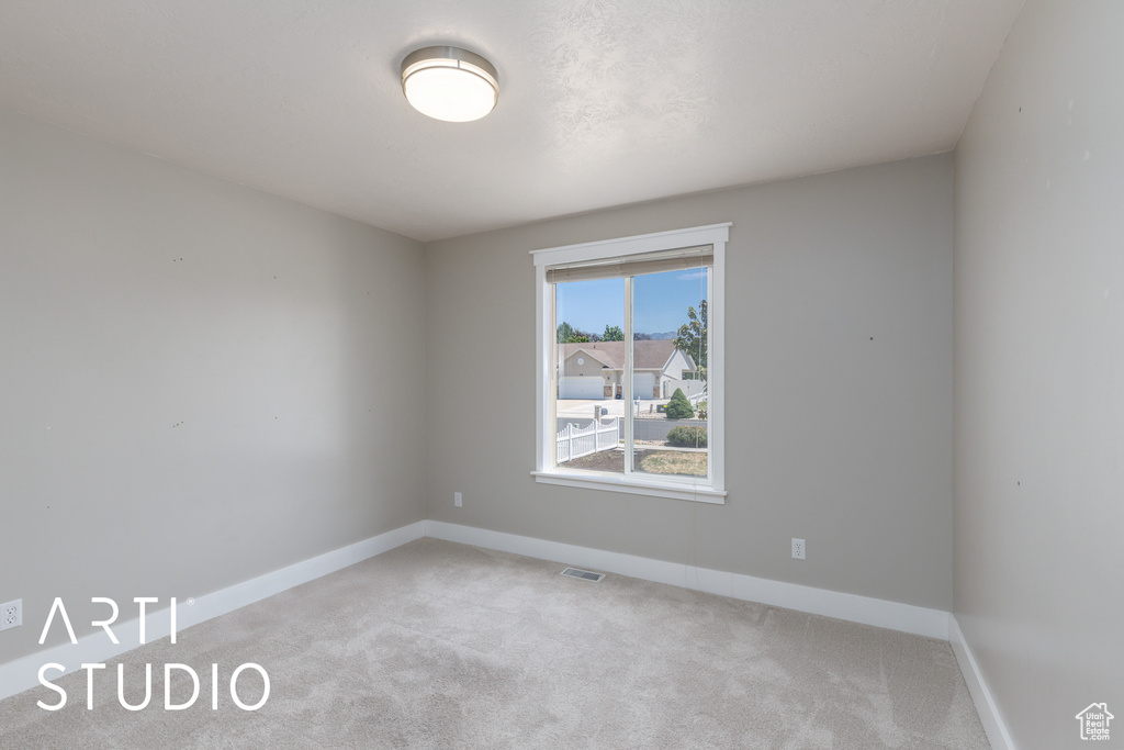 1209 N 1120 W Clinton, UT 84015