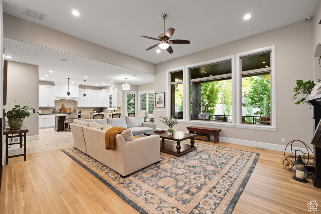1714 E RACHELWOOD LN Holladay, UT 84124