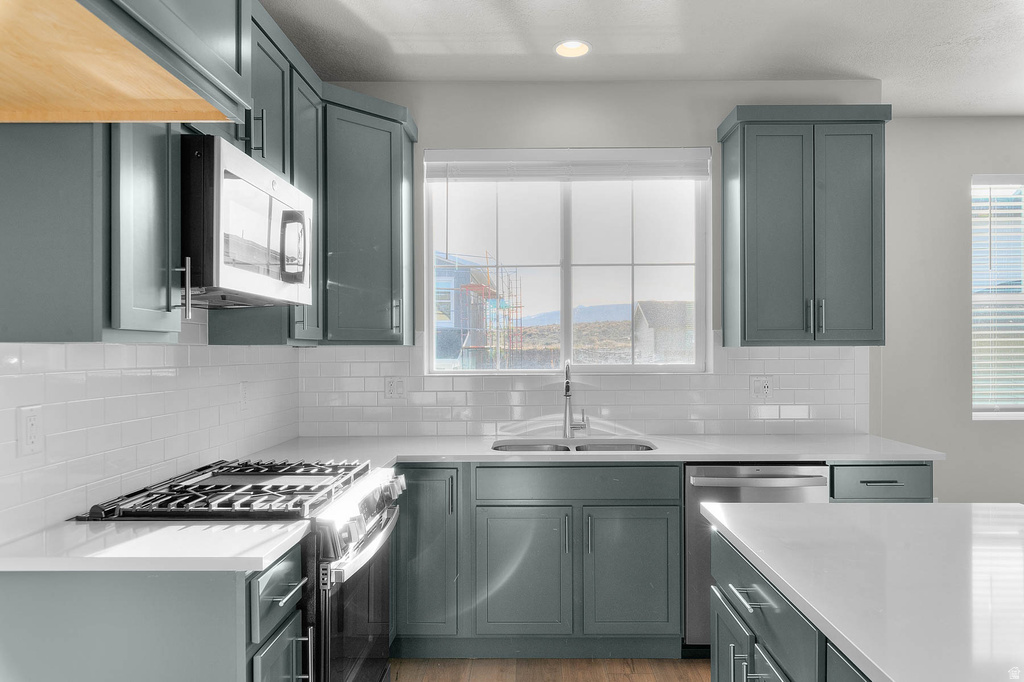 7253 S CAMPION DR West Jordan, UT 84081