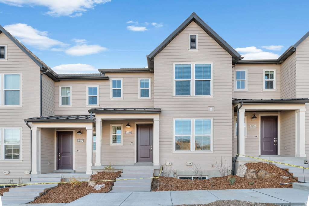 7253 S CAMPION DR West Jordan, UT 84081