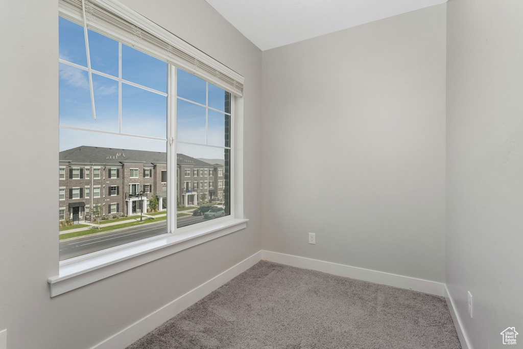 Empty room with carpet