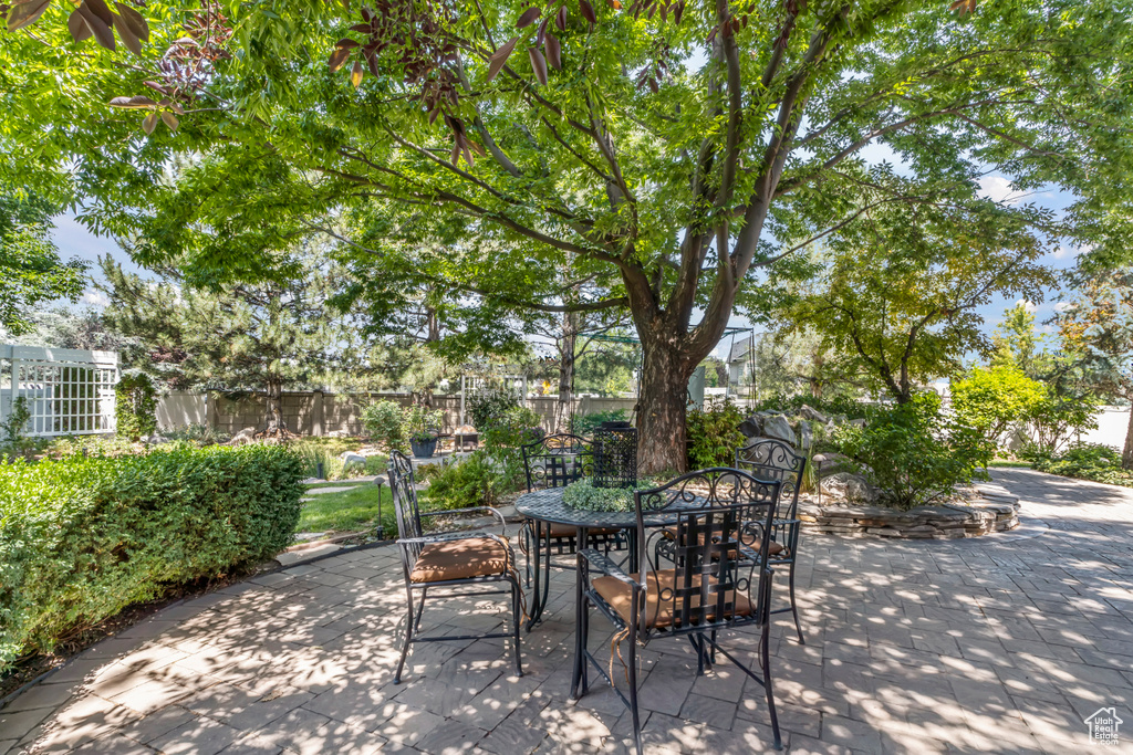 View of patio with outdoor dining space