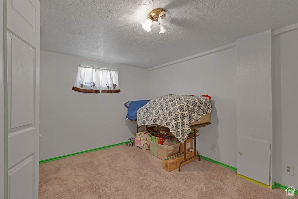 522 E DIANA ST. South Ogden, UT 84403