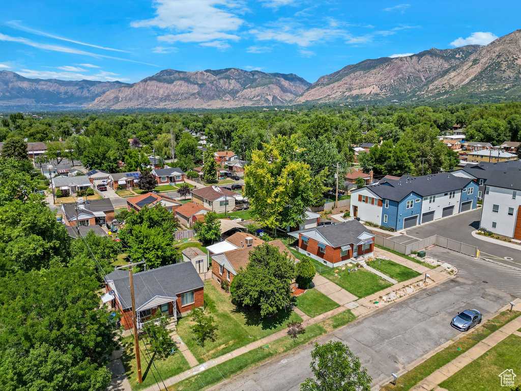 522 E DIANA ST. South Ogden, UT 84403