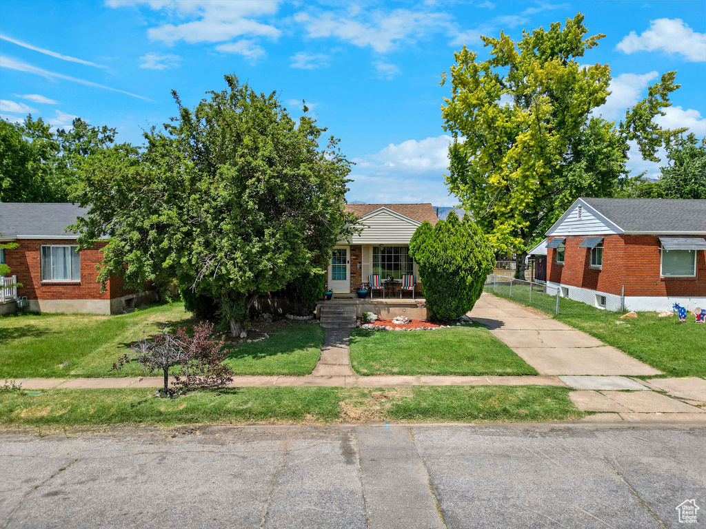 522 E DIANA ST. South Ogden, UT 84403
