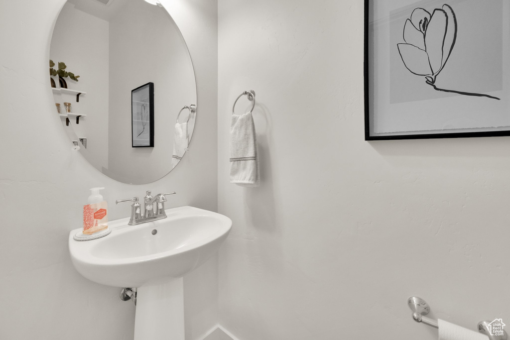Bathroom with a sink