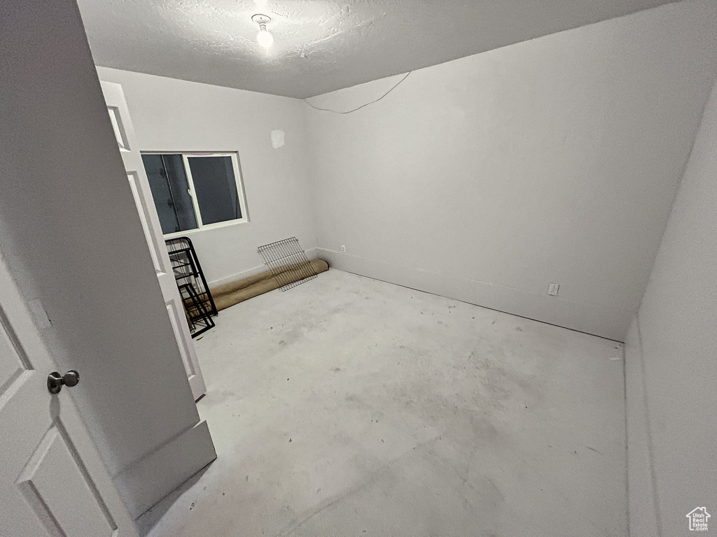 2270 W 5500 S Roy, UT 84067