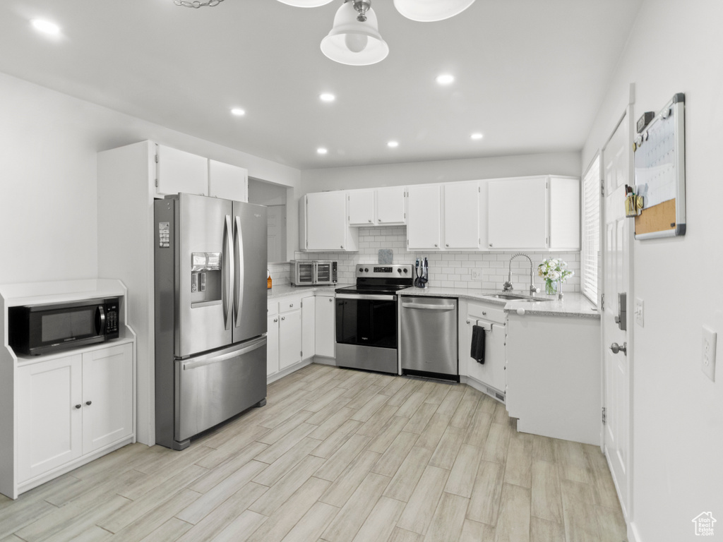 4954 W ELAINE DR West Valley City, UT 84120