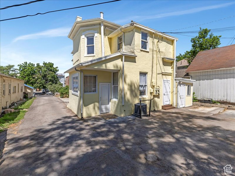 64 N F ST Salt Lake City, UT 84103
