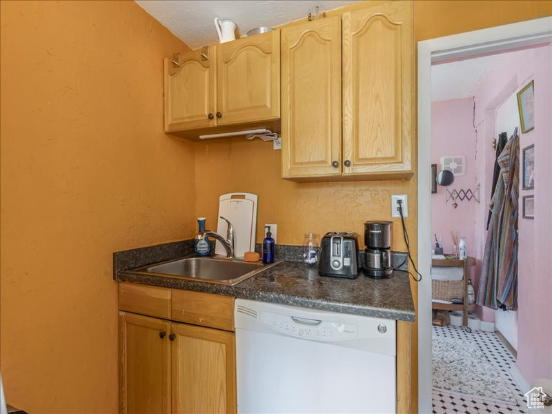 64 N F ST Salt Lake City, UT 84103