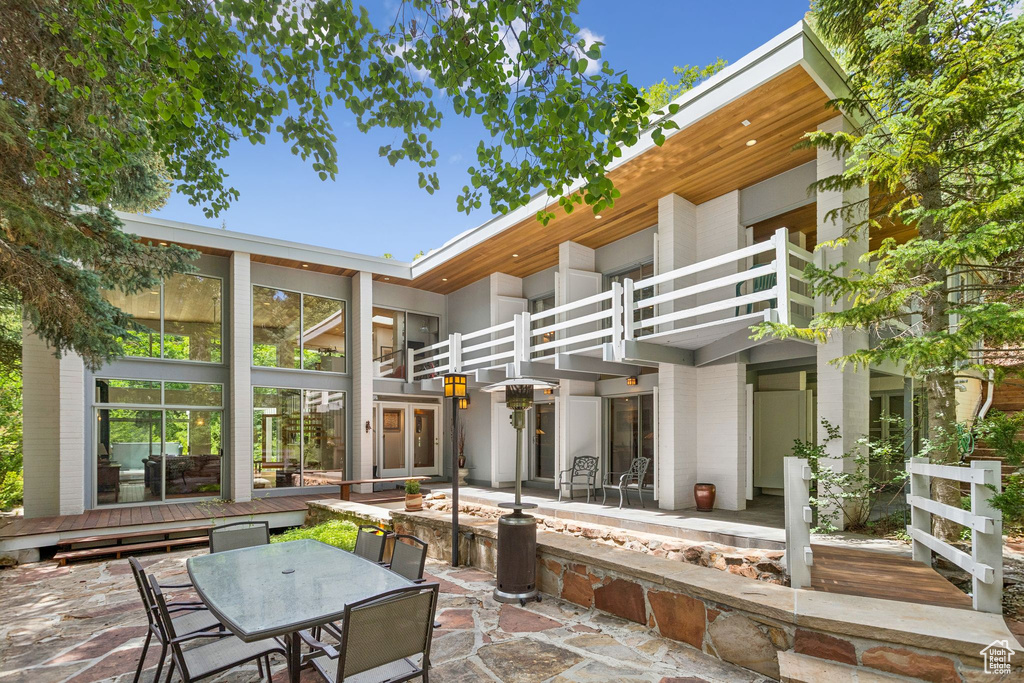 View of patio / terrace featuring outdoor dining area