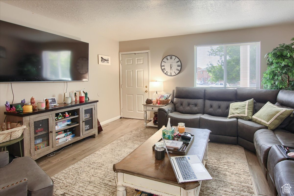 1714 E 5825 S South Ogden, UT 84403