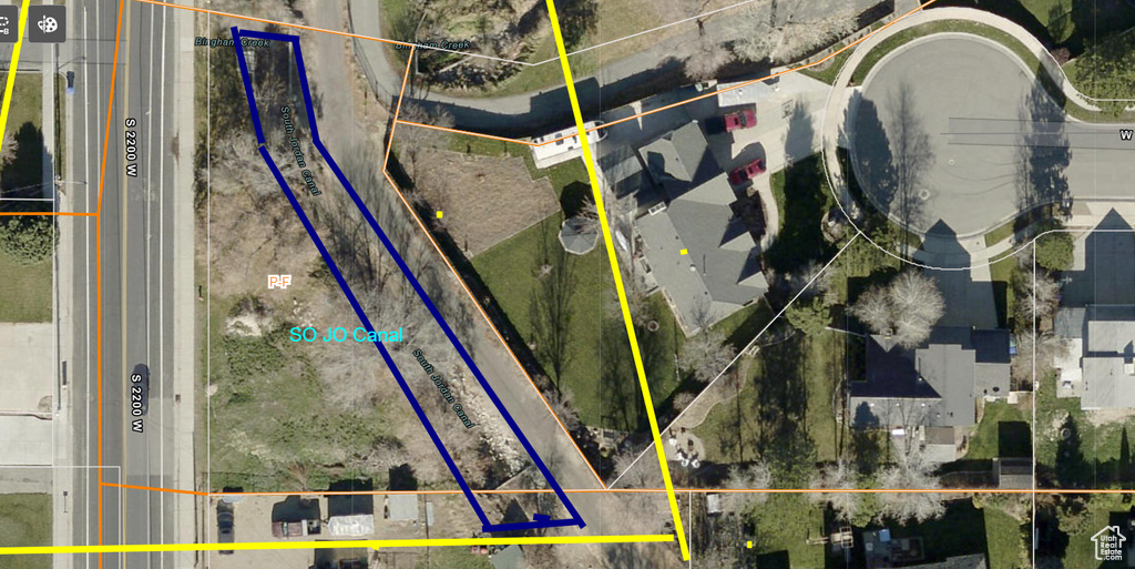 Aerial map of property and surrounding area featuring property parcel outlined