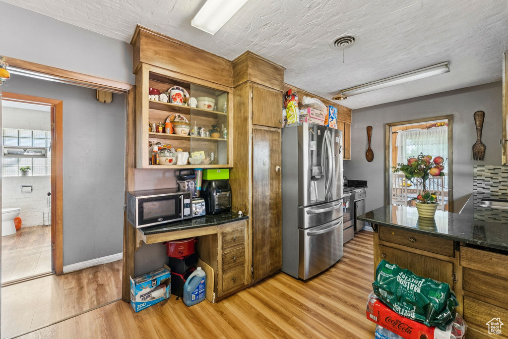 Photo 7 for MLS #2094691 at 3035 Brinker Ave