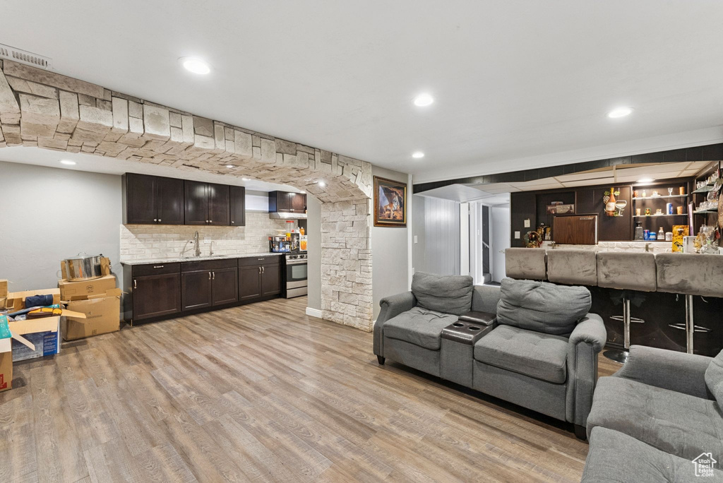 Photo 16 for MLS #2094691 at 3035 Brinker Ave