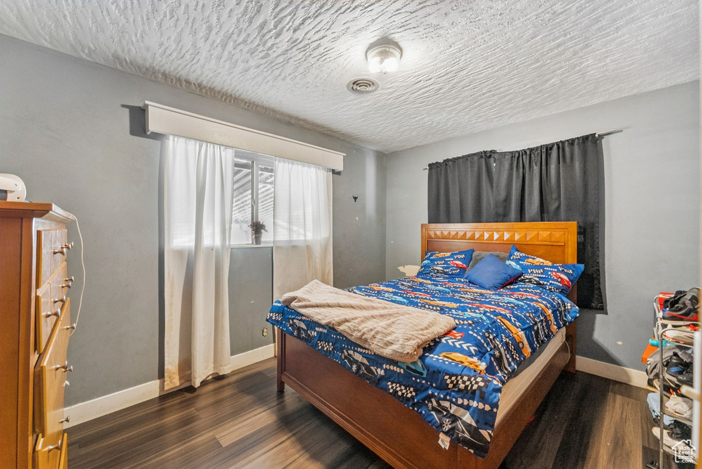 Photo 13 for MLS #2094691 at 3035 Brinker Ave