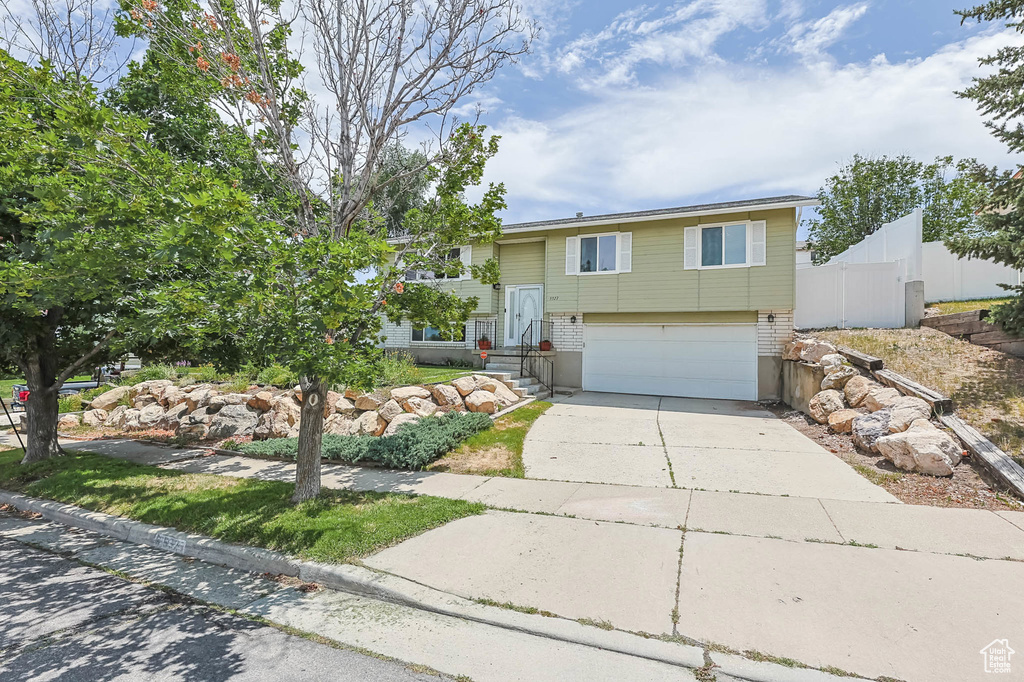 5327 W MOUNTAIN MEN DR. Salt Lake City, UT 84118