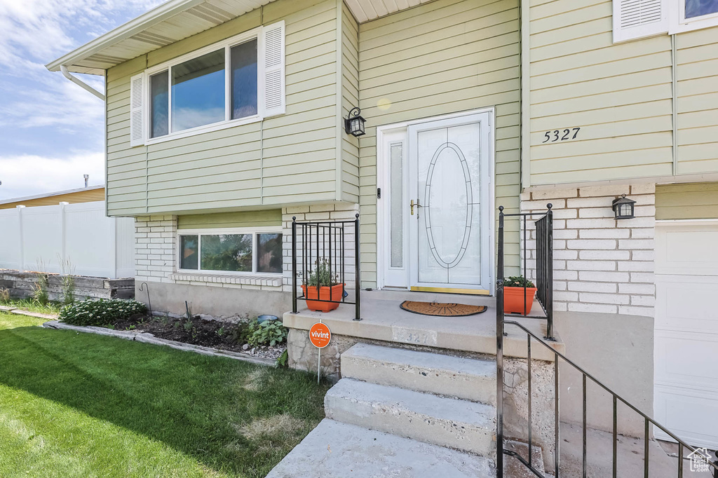 5327 W MOUNTAIN MEN DR. Salt Lake City, UT 84118