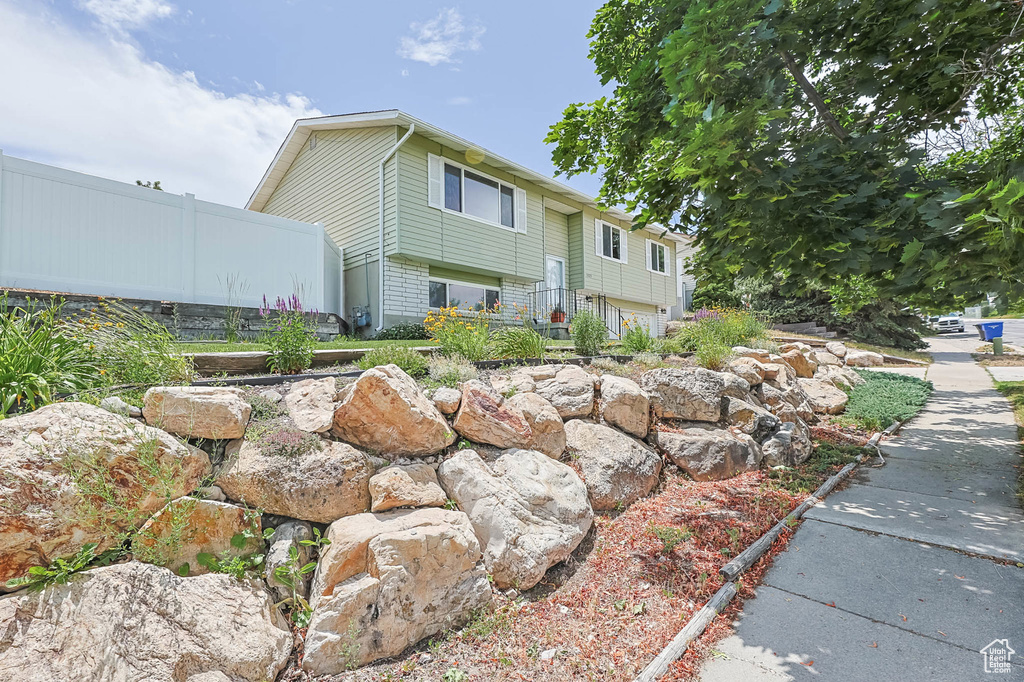 5327 W MOUNTAIN MEN DR. Salt Lake City, UT 84118