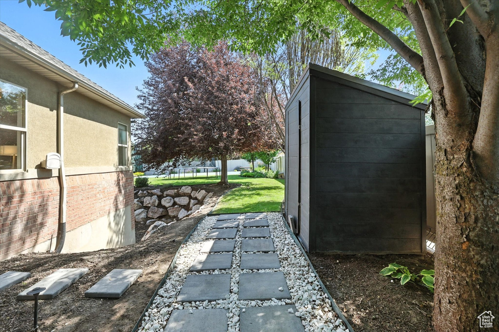 89 COUNTRY CIR Kaysville, UT 84037