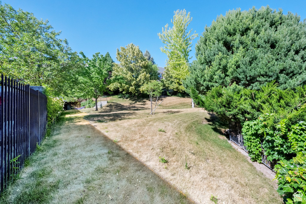 468 N E ST Salt Lake City, UT 84103