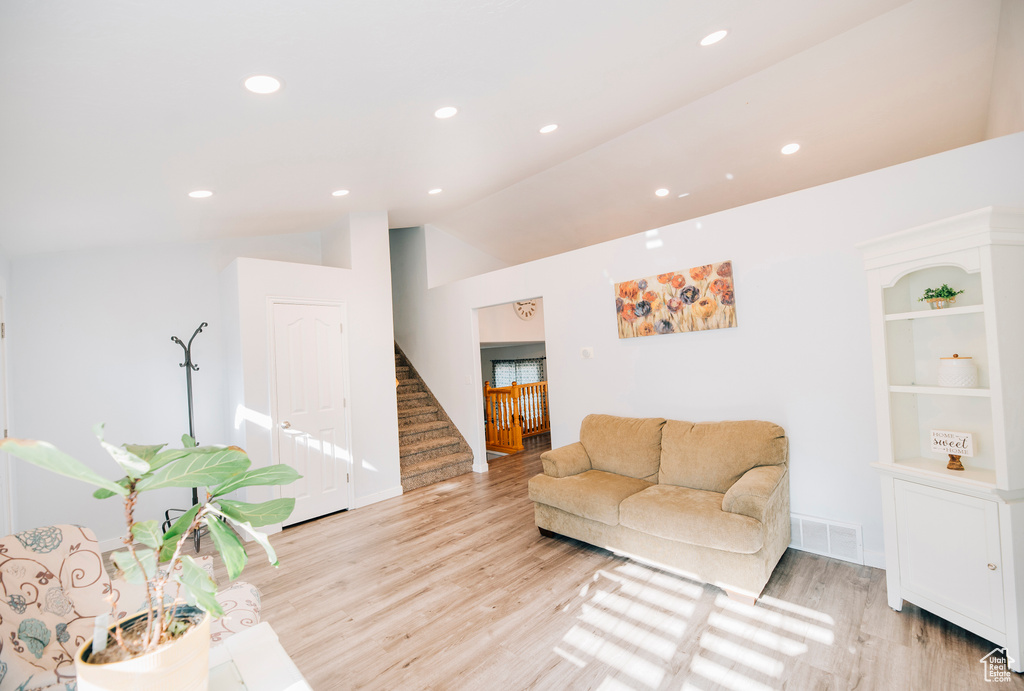 9961 N 4680 W Cedar Hills, UT 84062