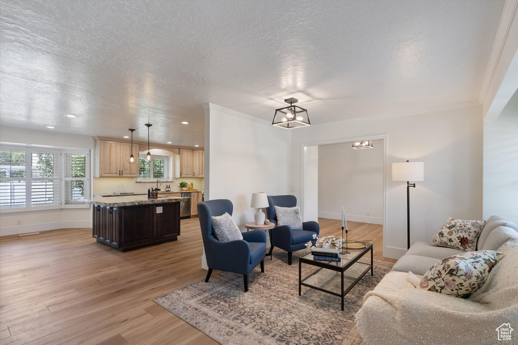 5760 S SURREYRUN RD Murray, UT 84107