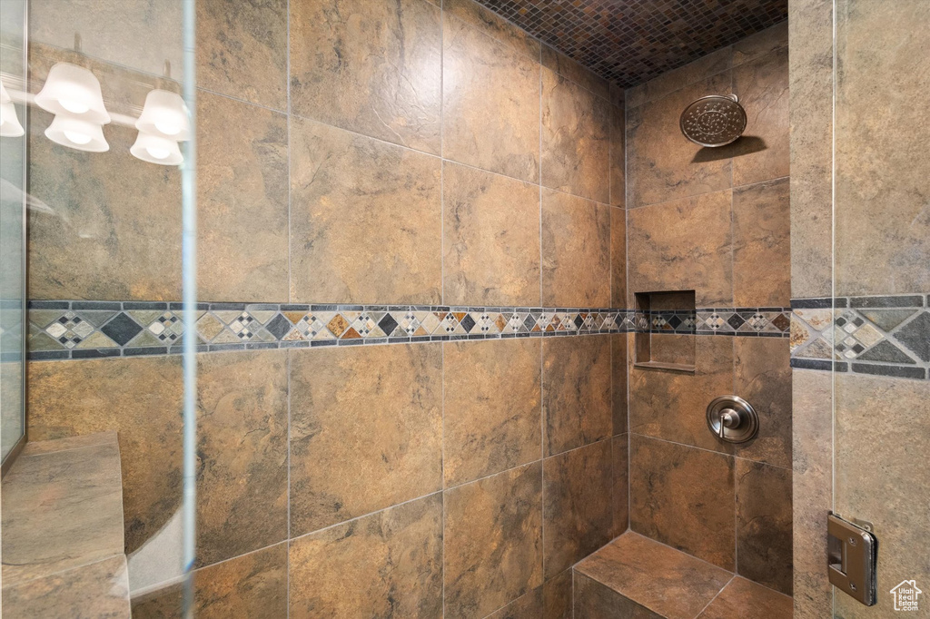 5760 S SURREYRUN RD Murray, UT 84107