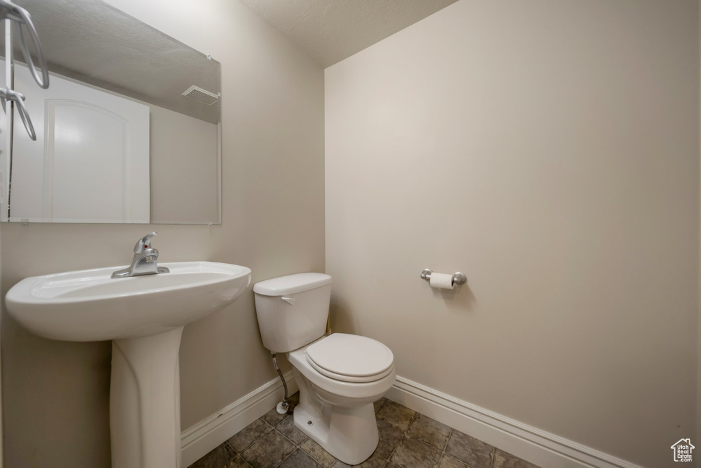 201 E 660 S Willard, UT 84340