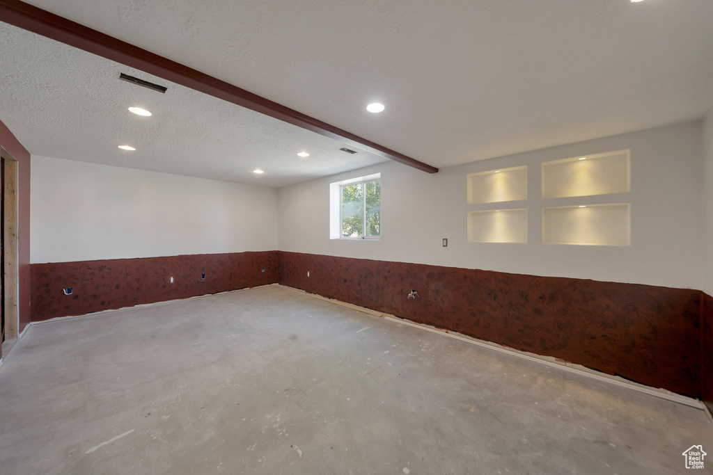 201 E 660 S Willard, UT 84340