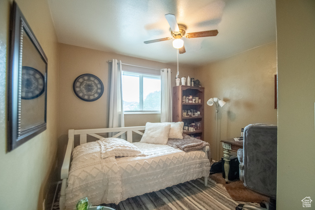 Bedroom with a ceiling fan