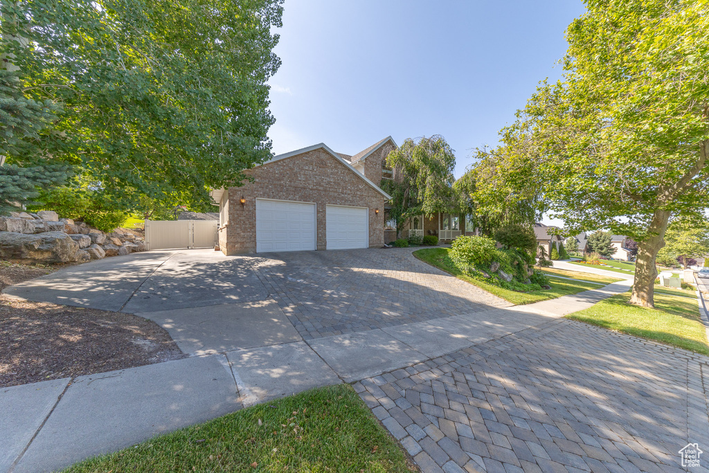 1320 E CANBERRA DR Lindon, UT 84042
