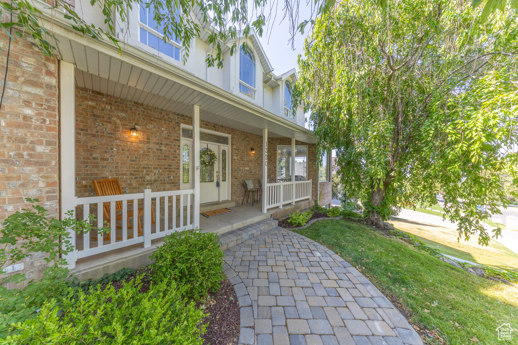 1320 E CANBERRA DR Lindon, UT 84042